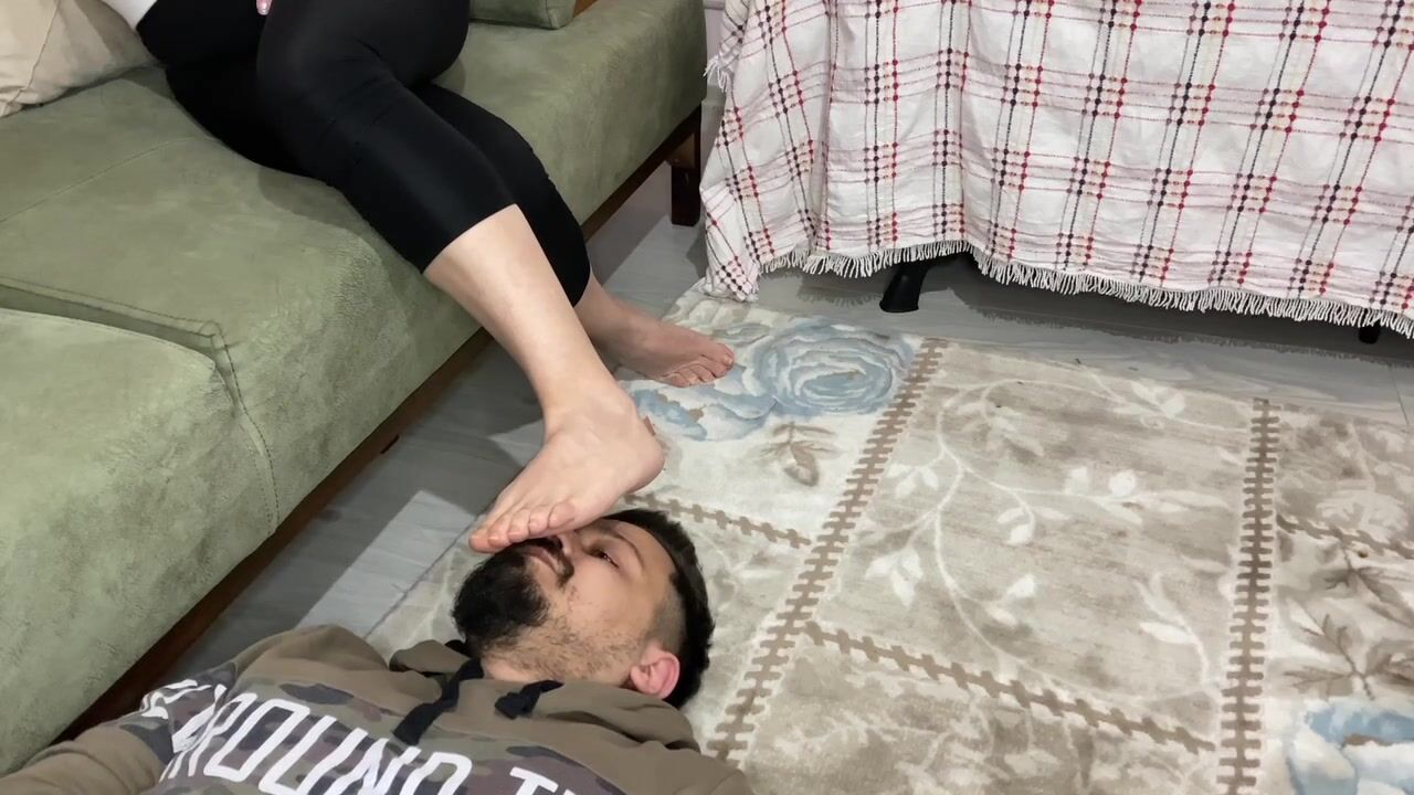 SÜRPRİZ KRALİÇE YENİDEN SİZLERLE